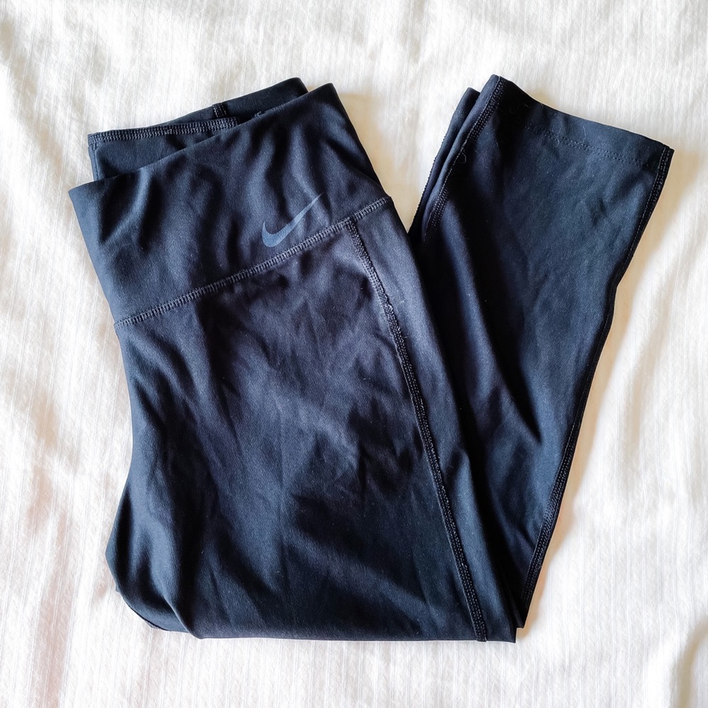 Nike cropped leggings